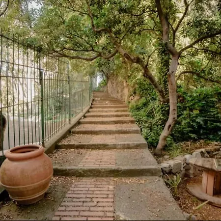 דירה Terrazza Paradiso, Terremarine מונטרוסו אל מארה