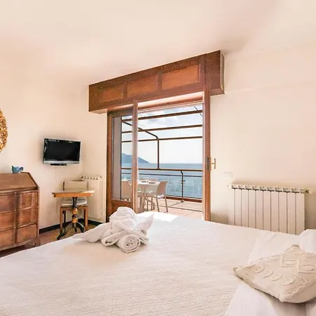 Terrazza Paradiso, Terremarine